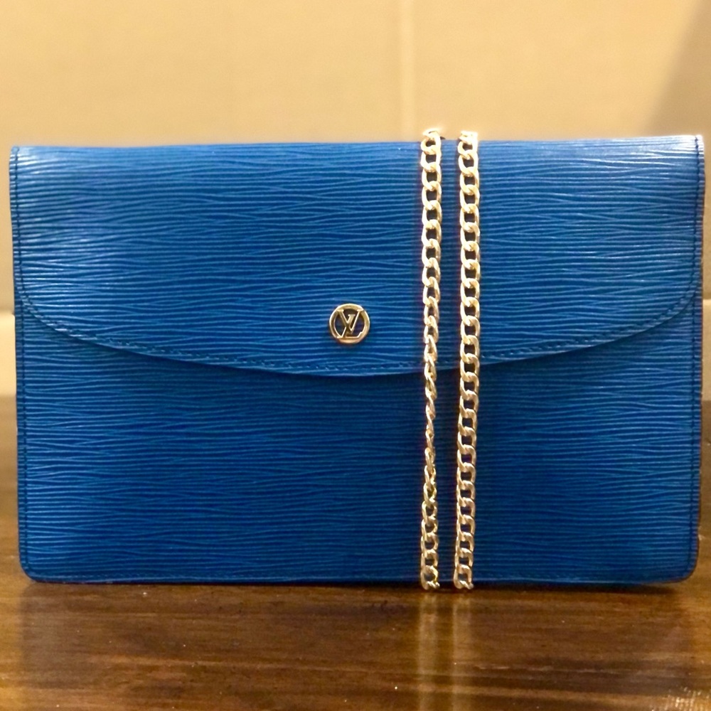 LOUIS VUITTON Toledo Blue Epi Leather Clutch Crossbody Shoulder Bag